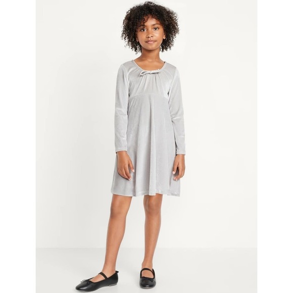 Old Navy Other - Old Navy Girls Silver Gray Velvet Long Sleeve Dress Size M 8 Pockets Bow Neck